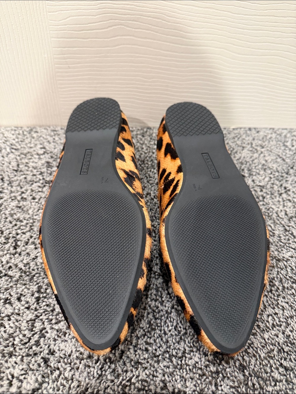 Talbots Leopard Print Pointed Toe Chain-Trim Flats Shoes 7.5 - Picture 4 of 5